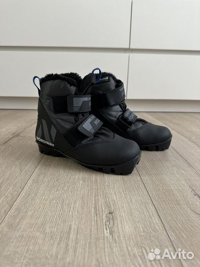 Лыжные ботинки nordway 35