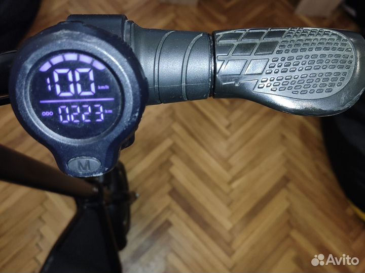 Электросамокат iconbit