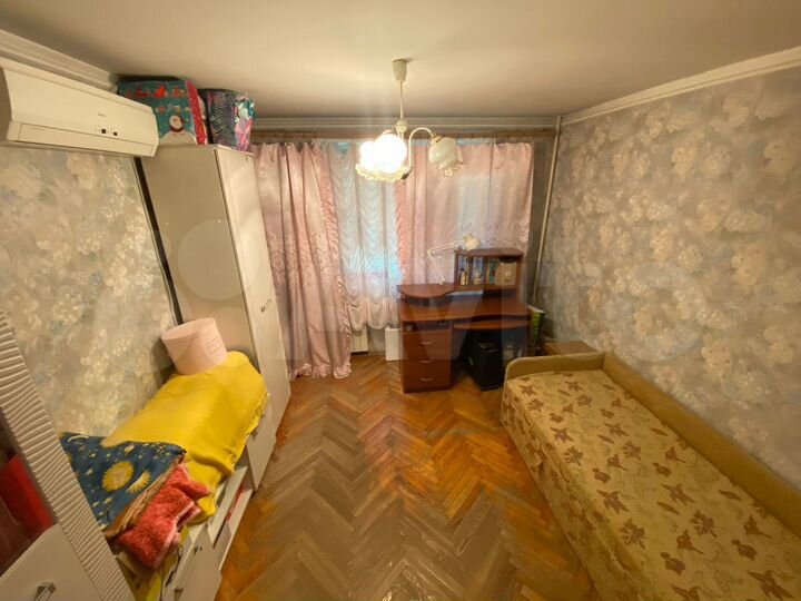 4-к. квартира, 75 м², 1/14 эт.