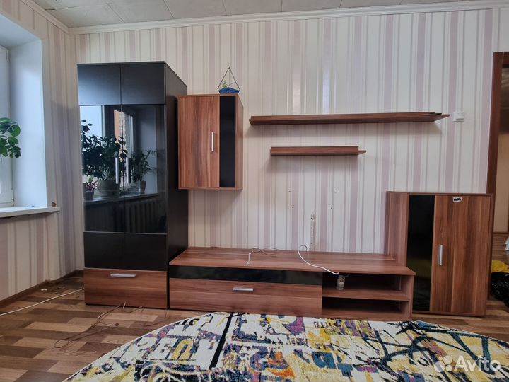 Стенка в гостиную бу