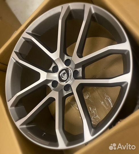 Диски Range Rover R21 Lumma