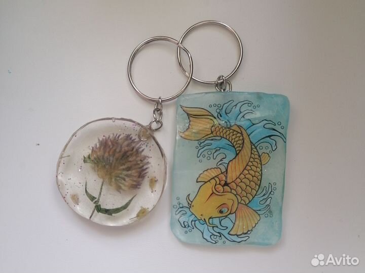 Брелоки из эпоксидной смолы