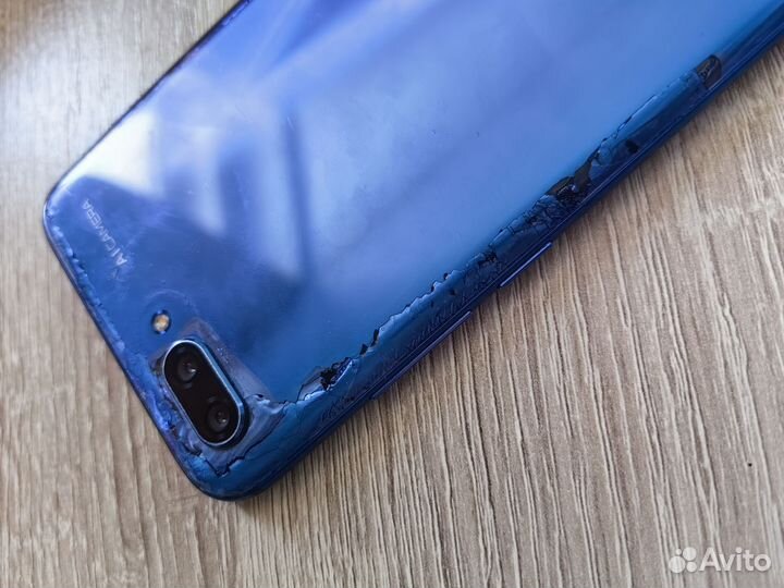 HONOR 10, 4/64 ГБ