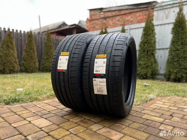 Pirelli P Zero 275/40 R22 и 315/35 R22 114Y