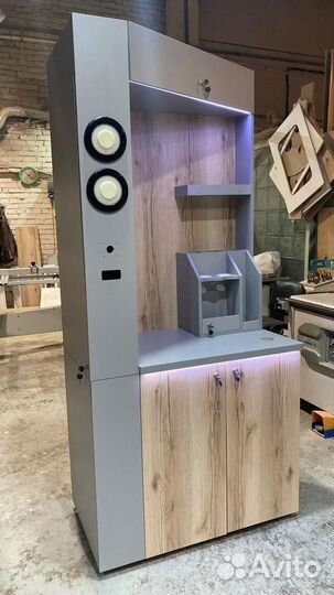 Стойка для кофейни самообслуживания