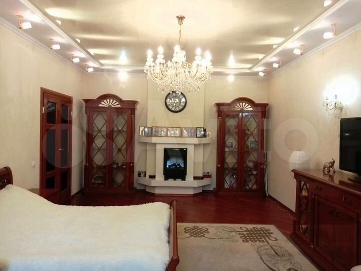 3-к. квартира, 125,8 м², 2/7 эт.