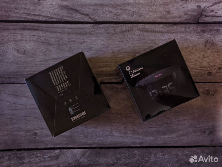 Умная колонка Яндекс Станция Мини с часами