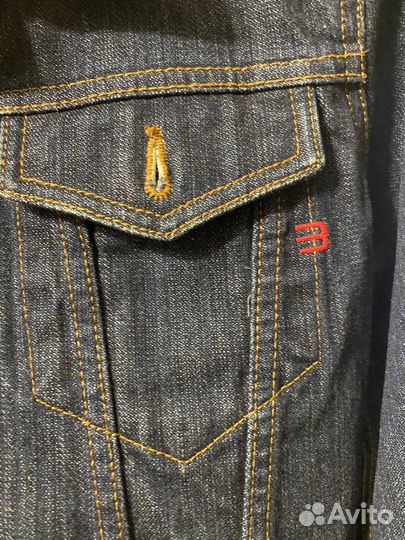 Джинсовая куртка