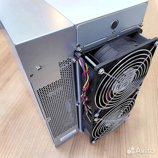 Asic майнер Antminer S19 xp 134 T