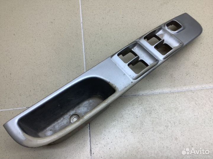 Накладка блока управления стеклоподъемниками