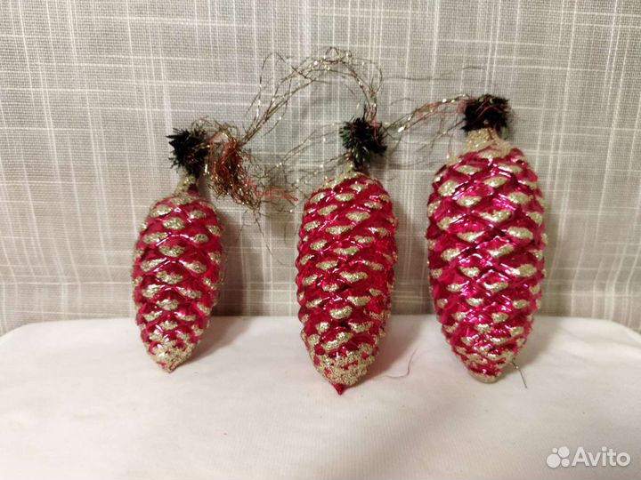Украшение новогоднее, шишки. Винтаж