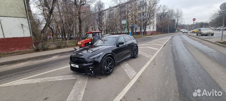 Infiniti QX70 3.0 AT, 2015, 210 000 км