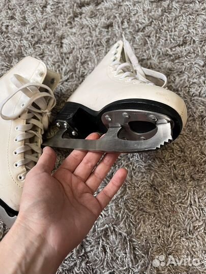 Коньки фигурные детские 32 размер