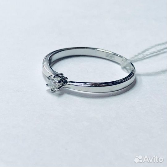 Золотое кольцо с бриллиантами