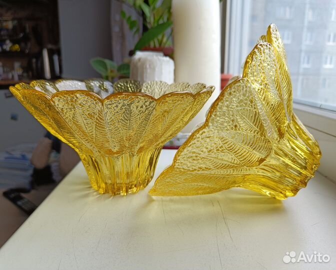 Две вазы конфетницы салатники СССР