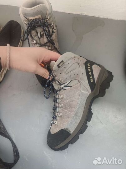 Горные ботинки