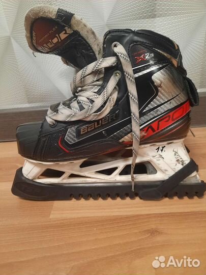 Хоккейные коньки bauer