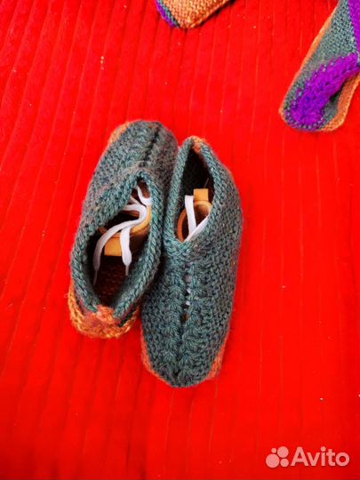 Вязаные тапочки-следки