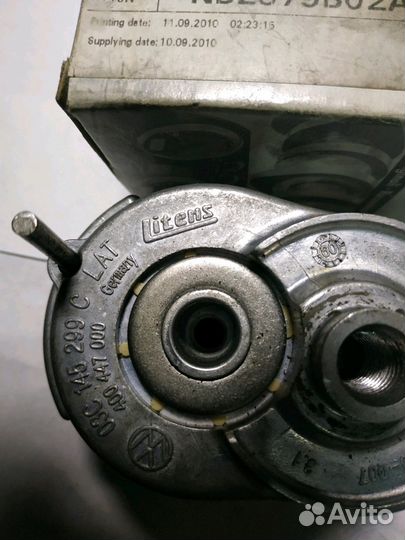 Натяжитель ремня VW