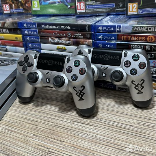 PlayStation 4 Pro God of War Edition + 60Игр