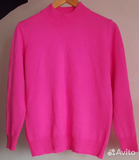 Джемпер ярко-розовый шерсть