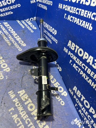 Задняя стойка амортизатора Toyota Camry 40 седан