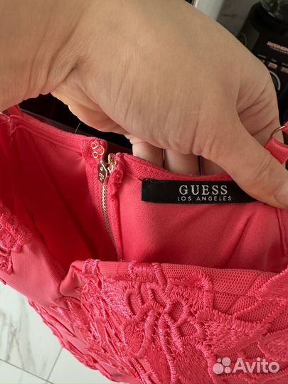 Платье guess