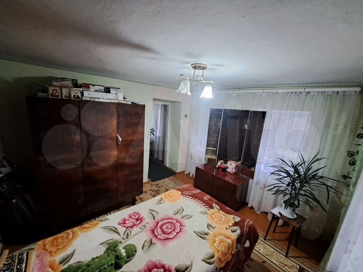 Дом 33 м² на участке 20 сот.