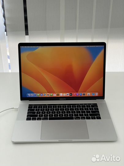 Apple MacBook Pro 15 2017 Touch Bar i7/16/512