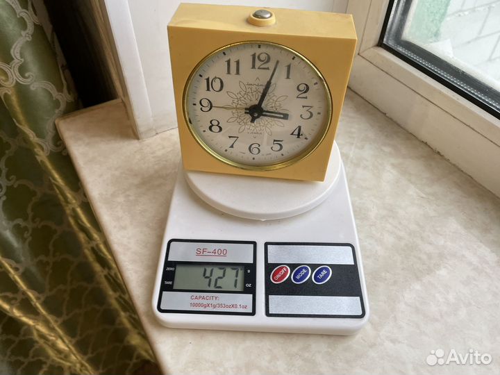 Настольные часы янтарь будильник