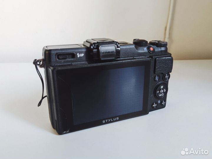 Olympus XZ-2