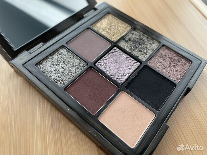 Huda Beauty Wild Jaguar палетка теней