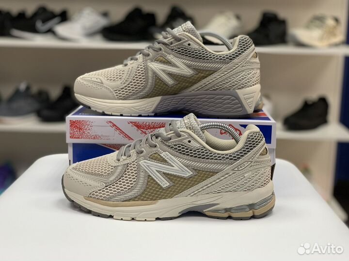 Кроссовки New balance 860 v2