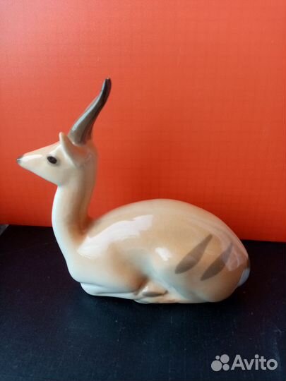 Олень фарфор