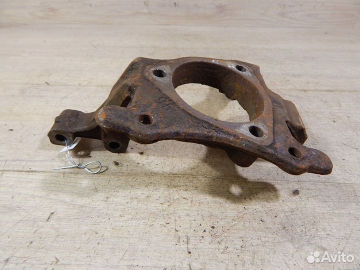 Кулак поворотный передний левый Opel Astra H