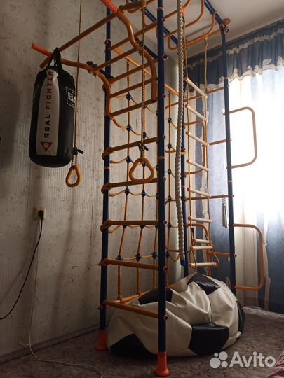 Продам спортивный уголок