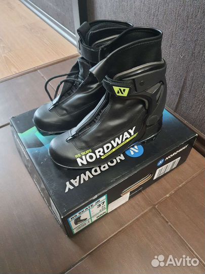 Лыжные ботинки детские Nordway RS Skate