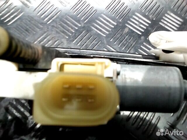 Стеклоподъемник электрический задний правый Ford 4