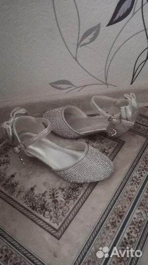 Туфли праздничные для девочек
