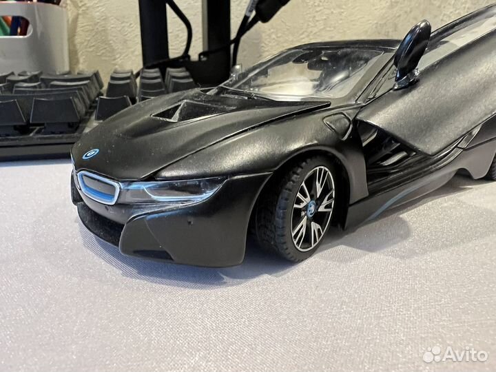 Модель BMW i8 1/24 rastar group