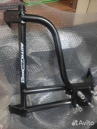 Кронштейн запасного колеса largus