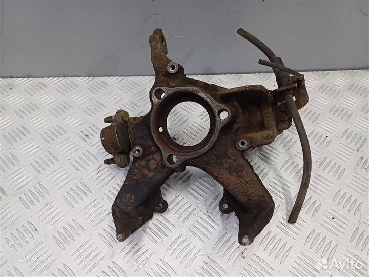 Кулак поворотный правый Skoda Yeti 1K0407256T