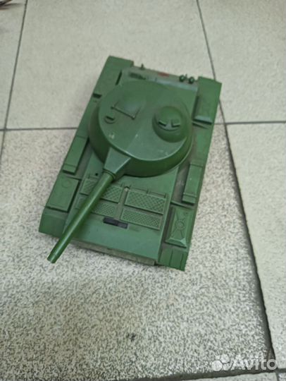 Игрушка танк СССР