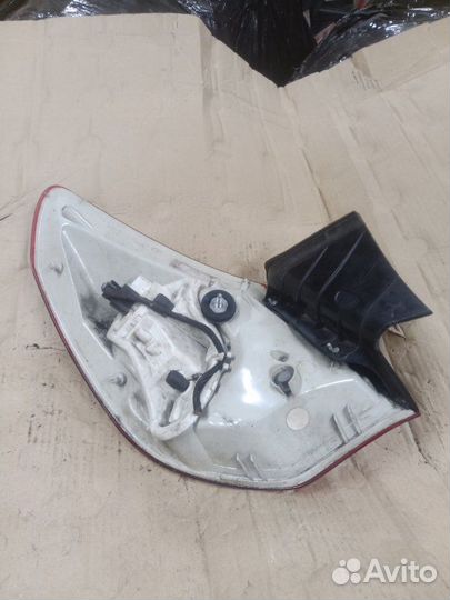 Задний фонарь правый Opel Astra J A14NET 2010