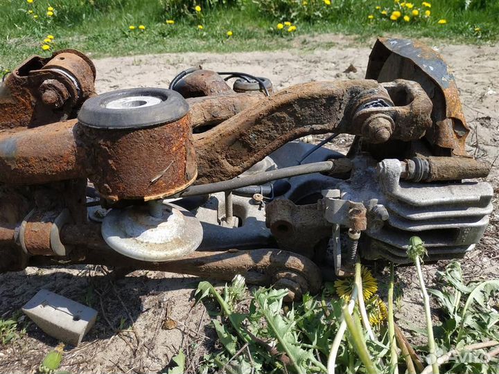 Балка задняя Audi A4 8E cabrio