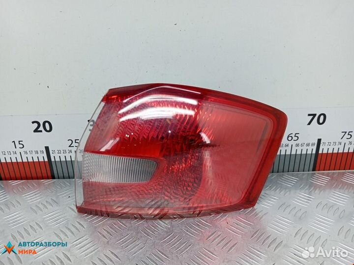 Фонарь задний правый Ford Kuga 2011 1710611