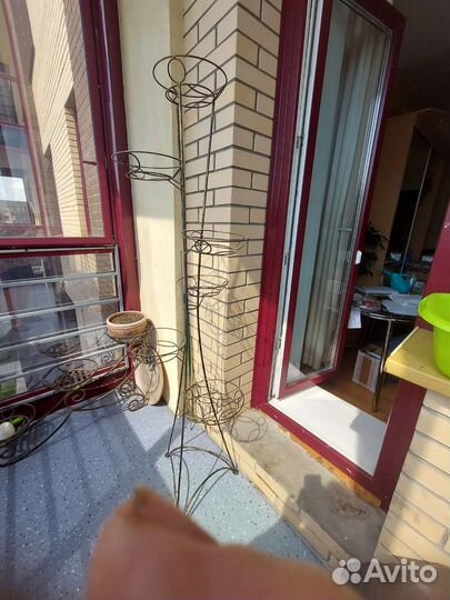 Подставка под цветы