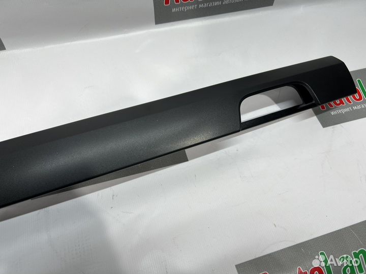 Накладка на заднюю дверь Ларгус, Largus FL