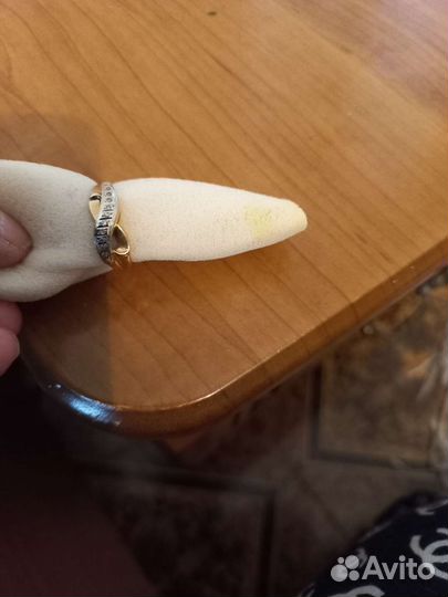 Золотое кольцо с бриллиантами дорожка 10 камней