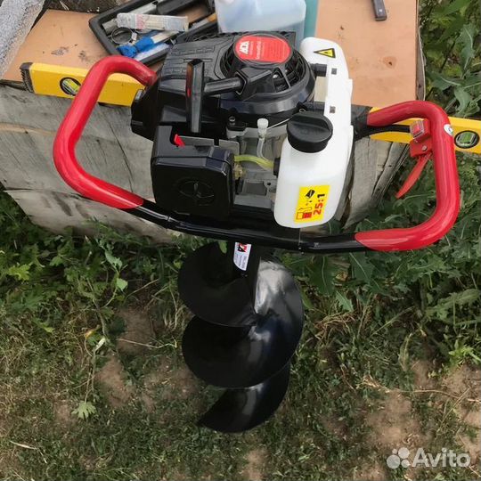 Прокат мотобура (бензобура) 3 л.с